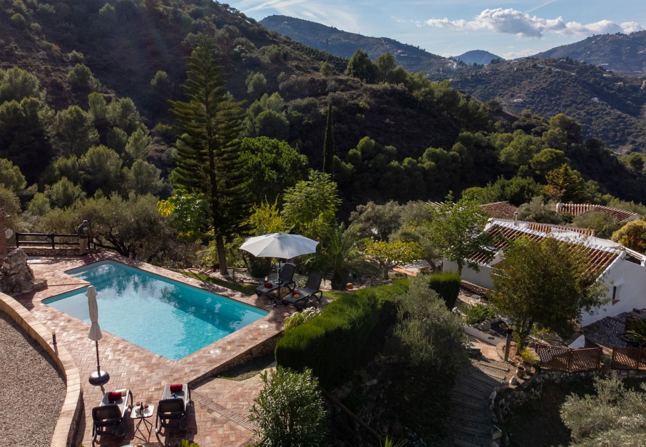 Casa rural en Frigiliana - Acebuchal 001 