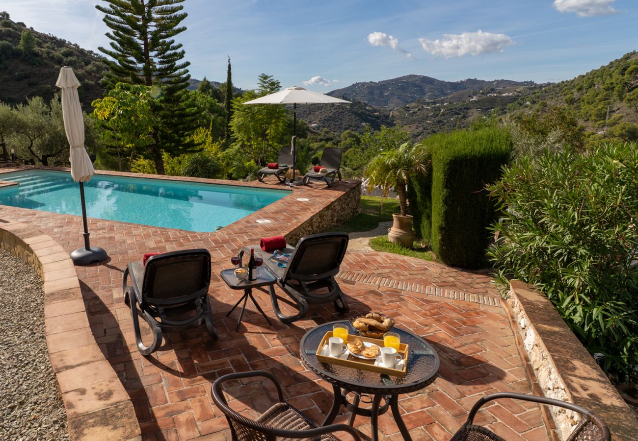 Casa rural en Frigiliana - Acebuchal 001 