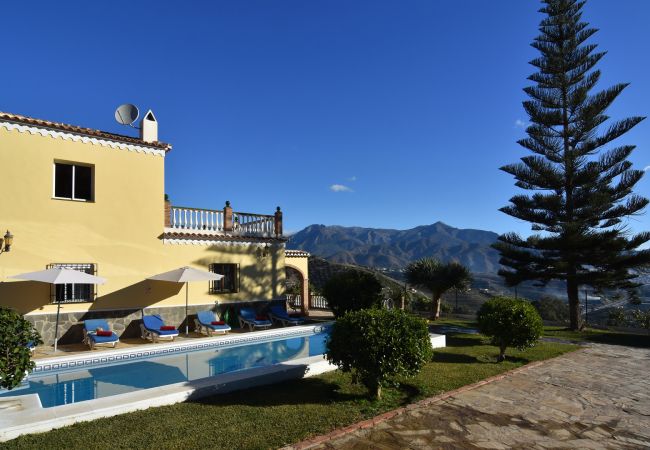 Villa en Nerja - Nerja 014 - Villa José Miguel Villa en Nerja - Nerja 014 - Villa José Miguel