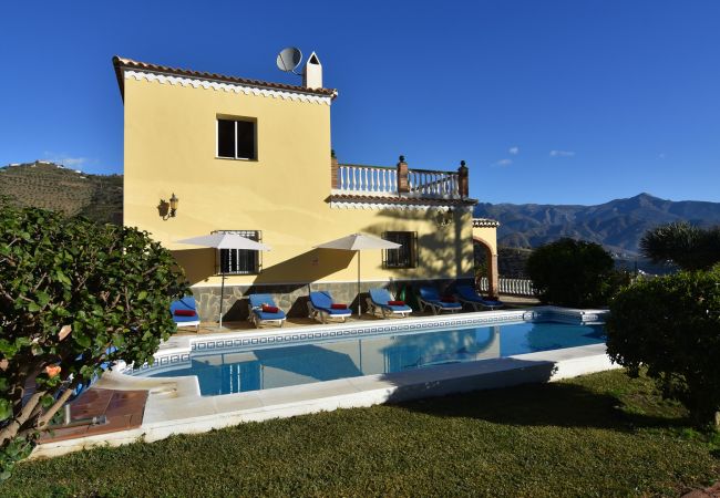 Villa en Nerja - Nerja 014 - Villa José Miguel Villa en Nerja - Nerja 014 - Villa José Miguel