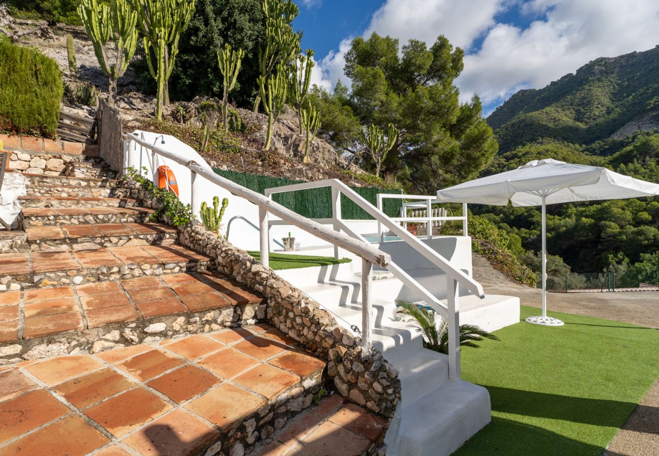 Villa en Frigiliana - Acebuchal 002