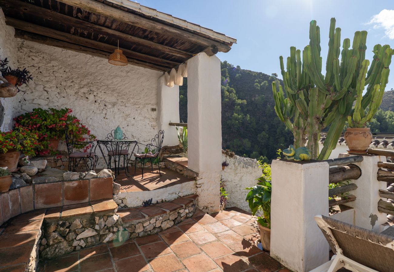 Villa en Frigiliana - Acebuchal 002