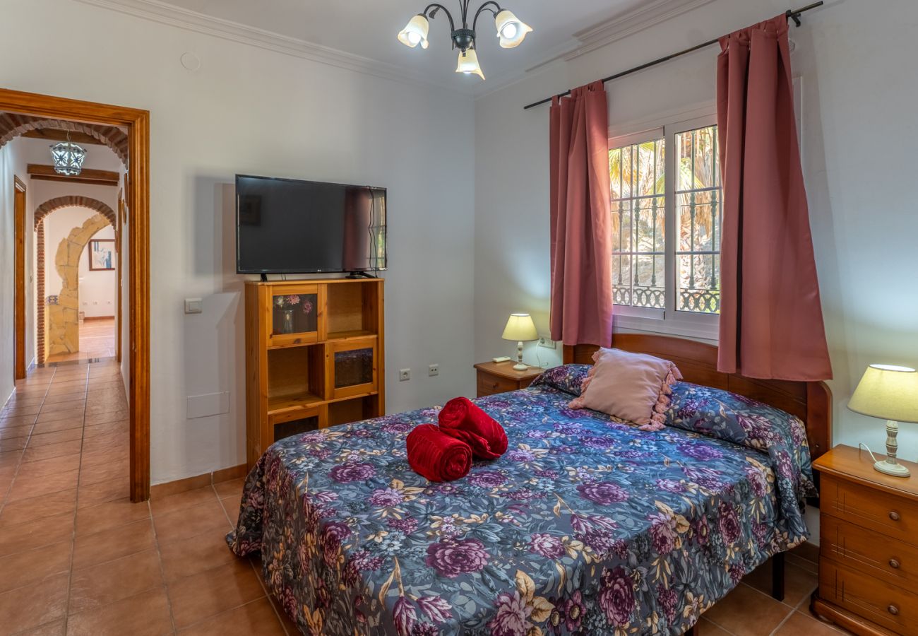 Villa en Nerja - Maro 004